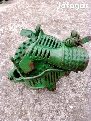 Régi kézi hajtású kukoricamorzsoló eladó
