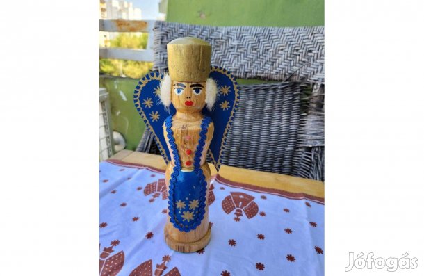 Régi kézműves fa angyal