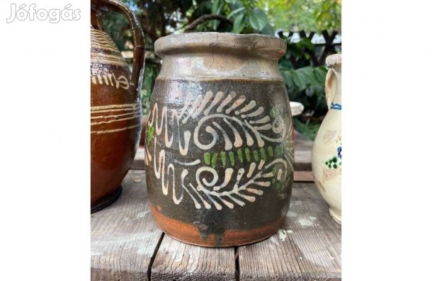 Régi kézzel festett füles kerámia korsó népi paraszti dekoráció