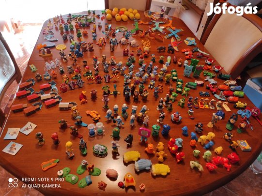 Régi kinderek egyben