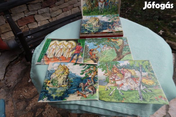 Régi kirakós kockák-hiánytalan- meseképekkel