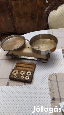 Régi konyhai mérleg, működőképes