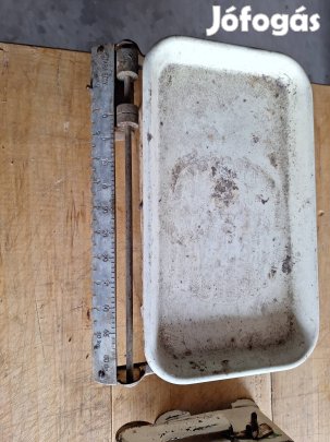 Régi konyhai mérleg eladó 