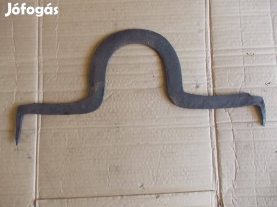 Régi kovácsolt sárkaparó