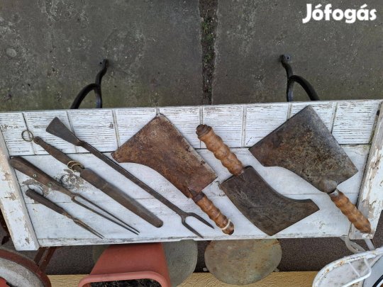 Régi kovácsoltvas bárd,húsvilla