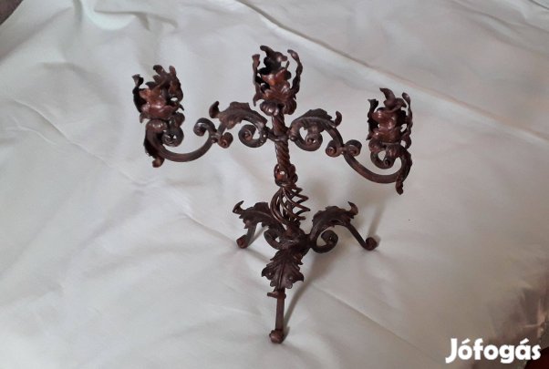 Régi kovácsoltvas gyertyatartó