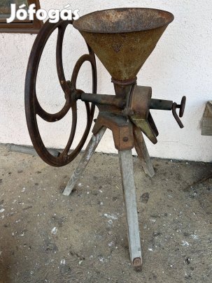 Régi kukoricadaráló