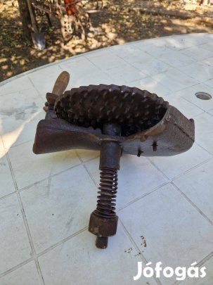 Régi kukoricamorzsoló eladó