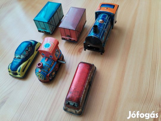 Régi lemez lendkerekes mozdony vagon autó busz játék 6 db