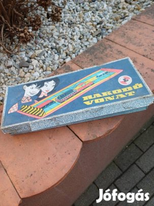 Régi lemezjáték-rakodó vonat.