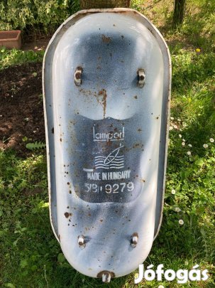 Régi magyar Lámpagyári zománcozott lemez fürdetőkád kád kert fotózás