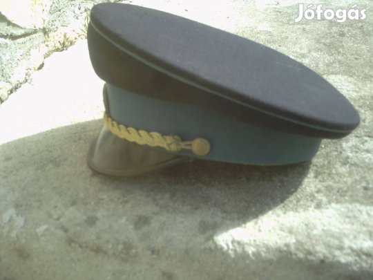 Régi magyar rendőr tányérsapka eladó