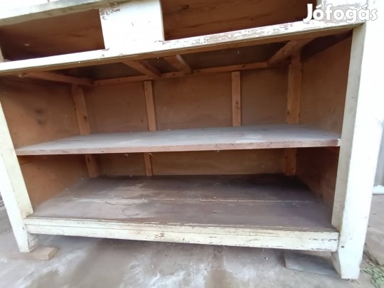 Régi masszív konyhaszekrény pl. garázsba méretek a képeken