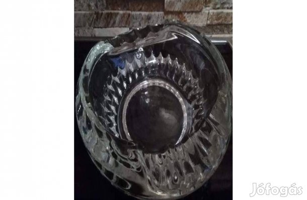 Régi nagy csiszolt üveg hamutál eladó!