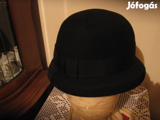 Régi női kalap, fekete