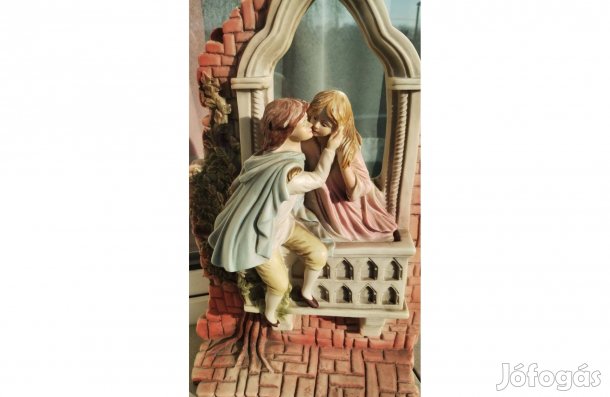 Régi olasz rómeó és júlia olasz szerelmes erkély jelenet porcélán majo