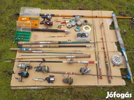 Régi oldtimer horgászbotok,orsók,úszók, egyben hagyatékból
