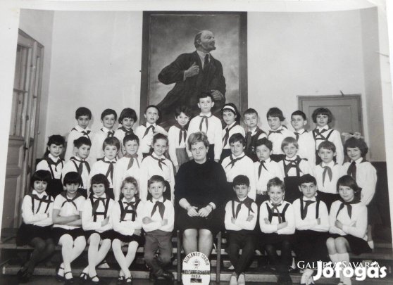 Régi osztálykép + Lenin -Bpest, Gellérthegyi Iskola 1960 körül
