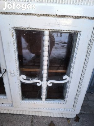 Régi patinás talaló felső része kreatív cellal