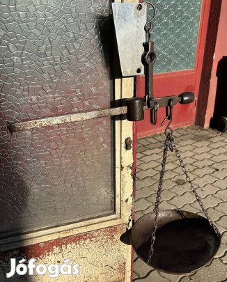 Régi piaci kofa mérleg