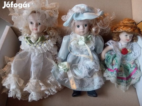 Régi porcelán baba 3db kis méretű 