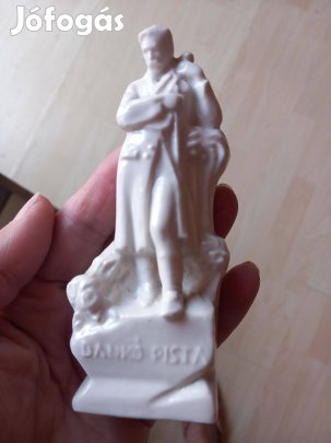 Régi porcelán fehér figura nipp Dankó Pista Alföldi