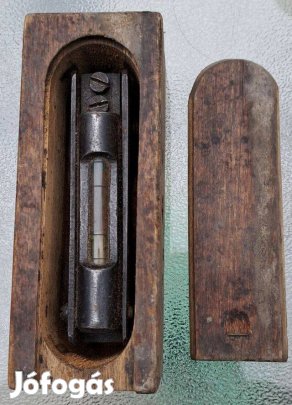 Régi precíziós vízmérték (libella) fa tokban