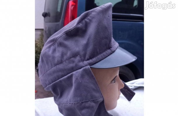 Régi rendőr gyakorló sapka Kádár korból