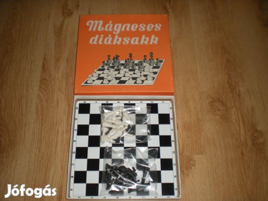Régi retró Mágneses diáksakk sakk társasjáték játék hiánytalan