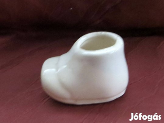 Régi retró fehér kerámia cipő alakú dísztárgy fogpiszkáló adago