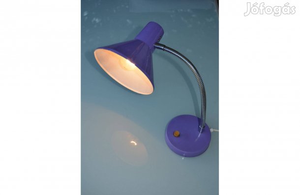 Régi retro gégecsöves szarvasi fém asztali lámpa lila színben nem led