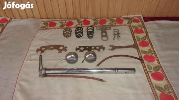 Régi retro kerékpár tartozékok