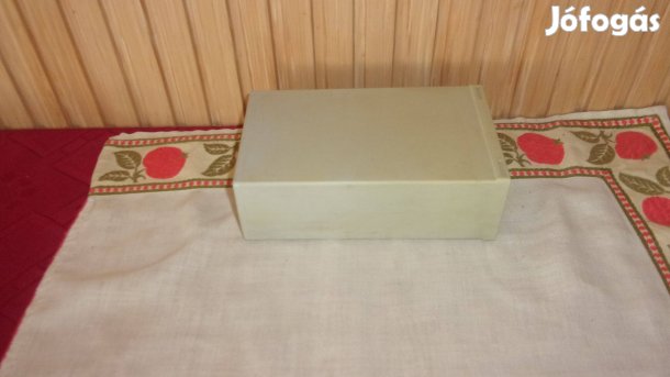 Régi retro kocka dia tároló doboz