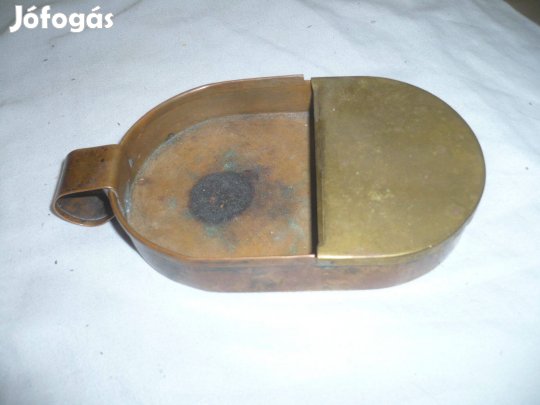 Régi réz kézi sétálós pénzgyűjtő