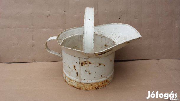 Régi ritka népi paraszti fém tejeskanna kanna kiöntő kancsó vödör loft