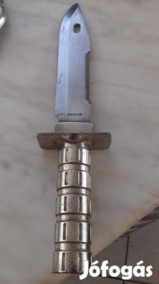 Régi rozsdamentes 20cm-es vadászkés