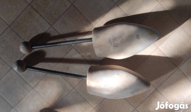 Régi sámfák két különböző méret