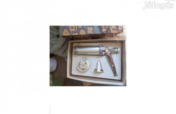 Régi sütemény készítő vadi új Eladó