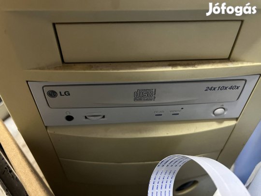 Régi számítógép alkatrészek