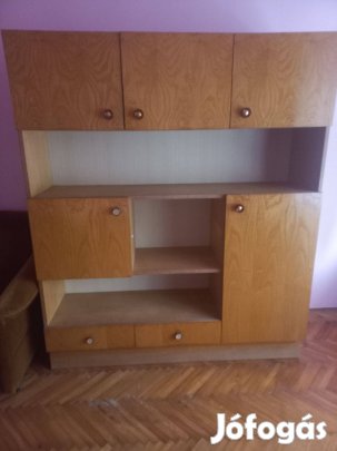 Régi szekrény, 1 elem, kedvező áron elvihető