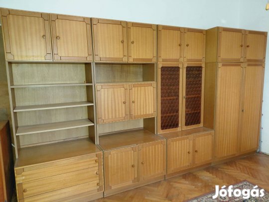 Régi szekrénysor eladó használt állapotban