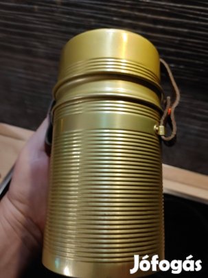 Régi széles szájú termosz katonai szinezetben