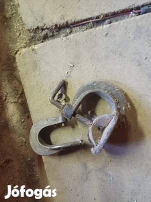 Régi szorító-saller.