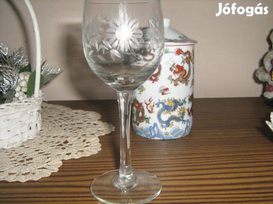 Régi talpas boros üveg pohárkészlet 6db csiszolt mintával