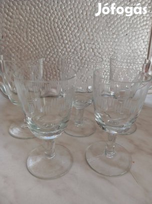 Régi talpas üvegpohár boros készlet csiszolt mintás 5db