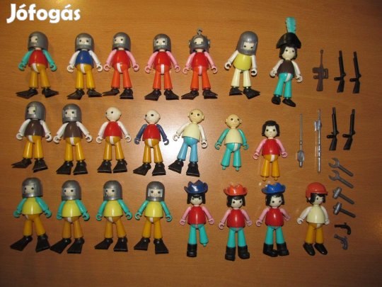 Régi trafikárú Kassa Legények figura kupac egyben