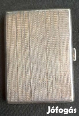 Régi úri cigarettatárca elegáns, gravírozott díszítésselü