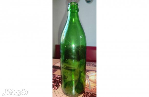 Régi üveg egy letűnt korból