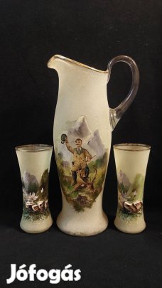 Régi üveg kancsó poharakkal festménnyel vadász trófeával