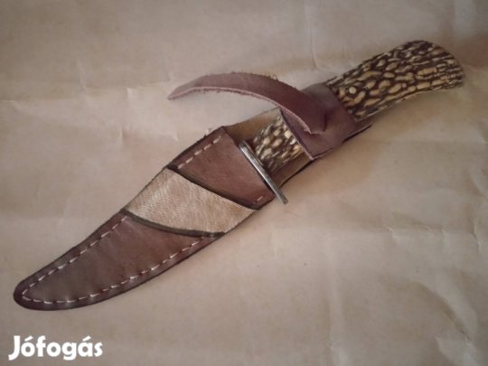 Régi vadászkés bőr tokban